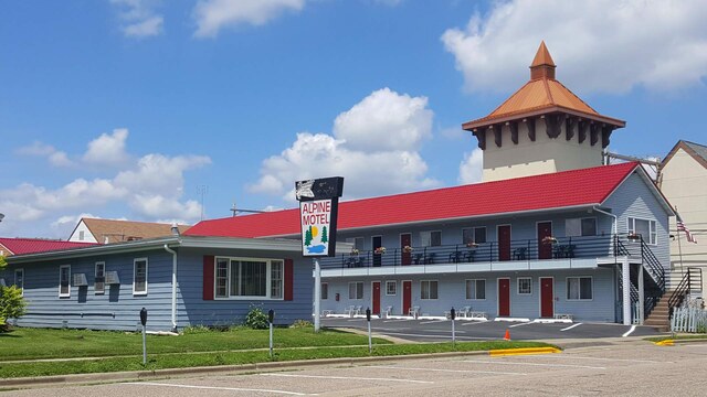 Alpine Motel outer view