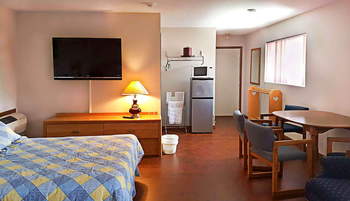 Alpine Motel family thumbnail