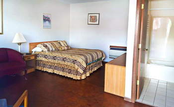 Alpine Motel one-queen thumbnail