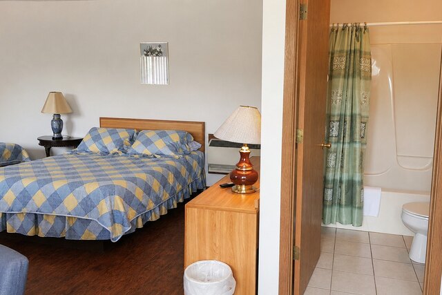 Family Room at Alpine Motel — photo 56