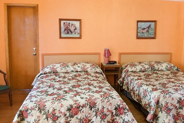 Joint Rooms at Alpine Motel — photo 61